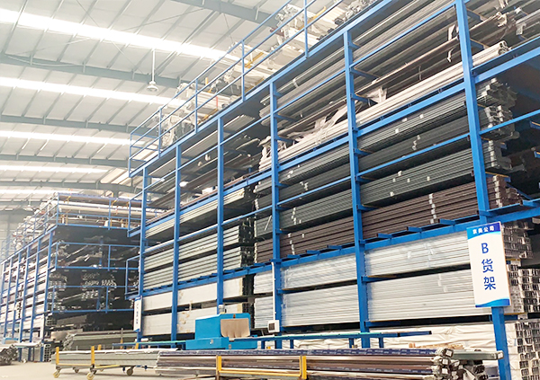 京美鋁業(yè)工廠材料區(qū)1